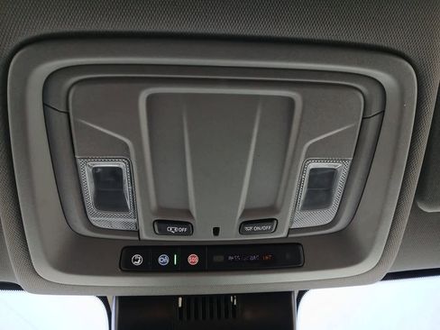 Used 2024 Chevrolet Silverado 2500 LT image 41