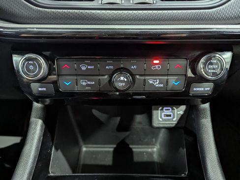 Used 2024 Jeep Compass Trailhawk image 19