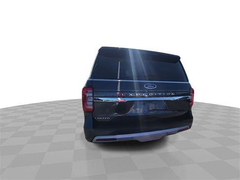 Used 2022 Ford Expedition Max Limited image 7