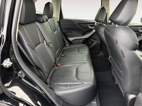 Certified 2023 Subaru Forester Limited image 18