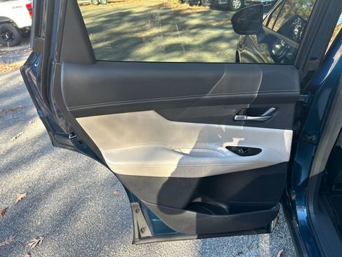 Used 2025 Nissan Murano SL w/ Cargo Package image 22