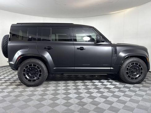 Used 2026 Land Rover Defender 110 OCTA AWD/4WD image 9