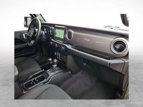 Used 2022 Jeep Wrangler Unlimited Sahara w/ Cold Weather Group AWD/4WD image 12