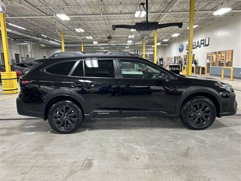 Certified 2023 Subaru Outback Onyx Edition image 9