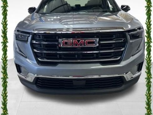 Used 2025 GMC Acadia Elevation image 1