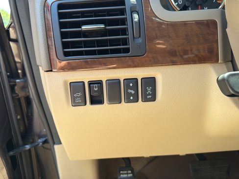 Used 2015 Nissan Armada Platinum AWD/4WD image 12