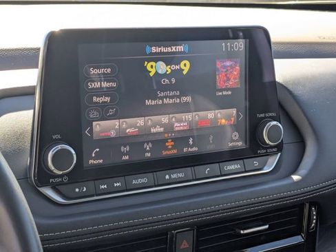 Used 2021 Nissan Rogue SL image 19