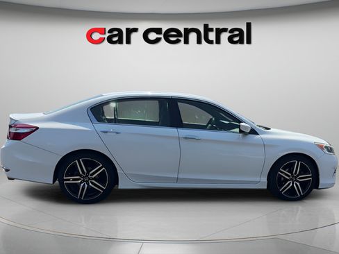 Used 2016 Honda Accord Sport image 6