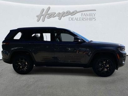 New 2025 Jeep Grand Cherokee Altitude