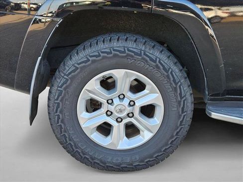 Used 2016 Toyota 4Runner SR5 Premium RWD image 16