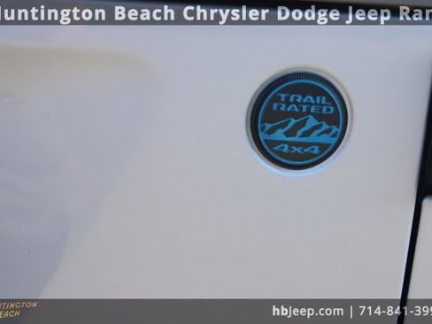 Used 2024 Jeep Wrangler Unlimited image 10