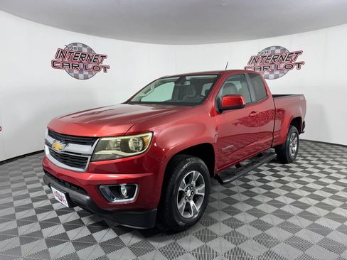 Used 2015 Chevrolet Colorado Z71 AWD/4WD image 3