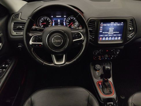 Used 2020 Jeep Compass Trailhawk image 22