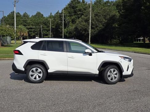 Used 2021 Toyota RAV4 LE AWD/4WD image 31