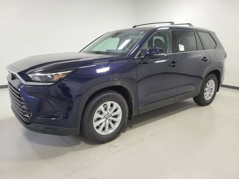 New 2026 Toyota Grand Highlander AWD image 3