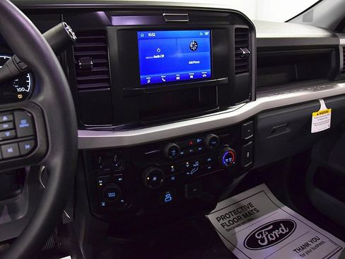 New 2026 Ford F250 XL w/ XL Chrome Package image 21