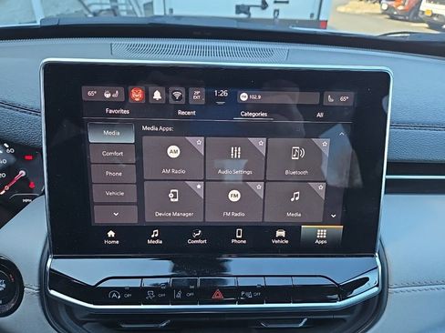 Used 2024 Jeep Compass Limited image 22