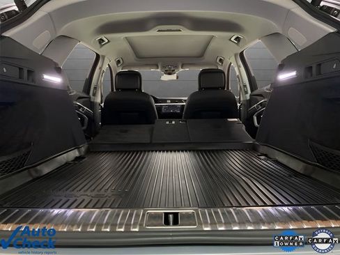 Used 2023 Audi e-tron Premium Plus w/ Premium Plus Package AWD/4WD image 87