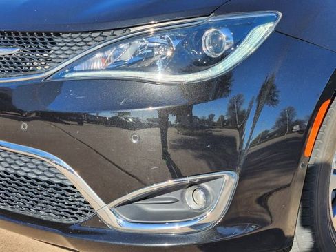 Certified 2020 Chrysler Pacifica Limited w/ Advanced Safetytec Group image 8