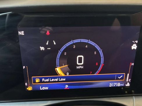 Used 2025 Chevrolet Trax LT w/ LT Convenience Package FWD image 27