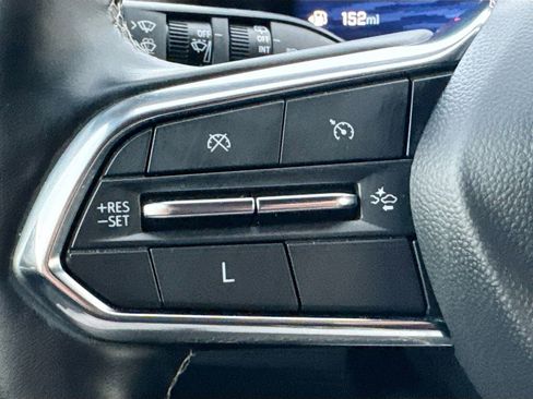 Used 2025 Chevrolet Traverse LT image 10