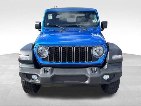 Used 2025 Jeep Wrangler Sport image 2