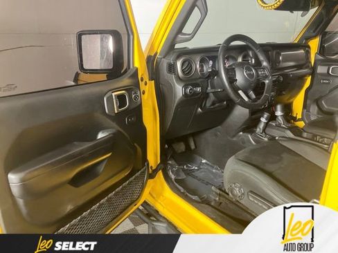 Used 2020 Jeep Wrangler Sport AWD/4WD image 12