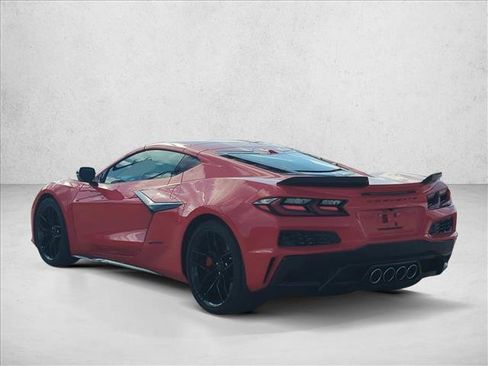 Used 2025 Chevrolet Corvette Z06 RWD image 7