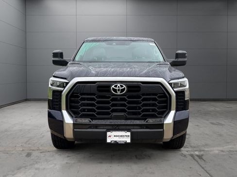 Used 2023 Toyota Tundra Limited w/ TRD Off-Road Package AWD/4WD image 8