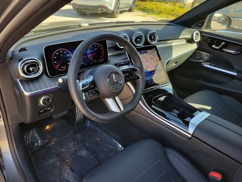 Used 2025 Mercedes-Benz C 300 Sedan image 24