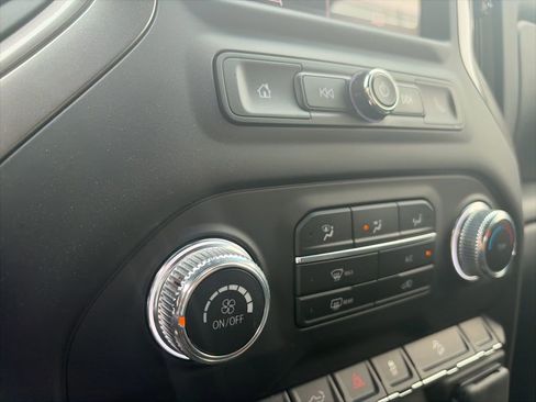 Used 2025 GMC Sierra 1500 Pro w/ Pro Value Package image 13