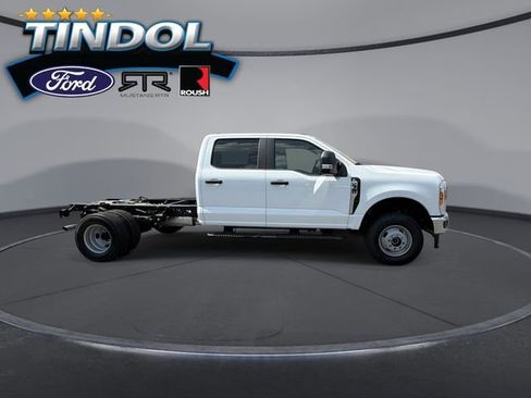 New 2026 Ford F350 XL w/ XL Chrome Package AWD/4WD image 9