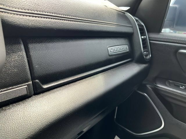 Used 2025 RAM 1500 Laramie AWD/4WD image 22