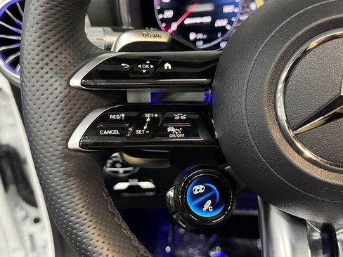 Used 2025 Mercedes-Benz SL 55 AMG 4MATIC image 31