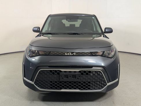Used 2023 Kia Soul LX w/ LX Technology Package FWD image 2