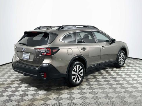 Used 2022 Subaru Outback Premium w/ Popular Package #1 AWD/4WD image 7