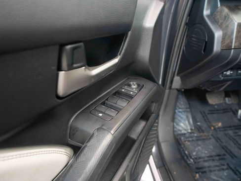 Used 2024 Toyota Tacoma Limited image 7