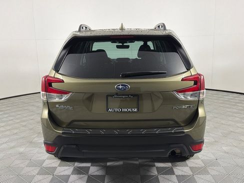 Used 2023 Subaru Forester Premium AWD/4WD image 6