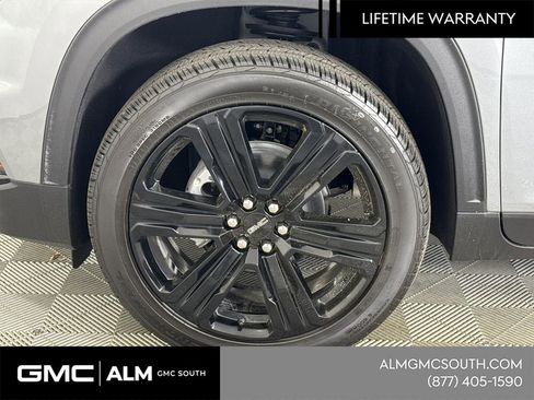 New 2026 GMC Acadia Elevation w/ Black Edition FWD image 13