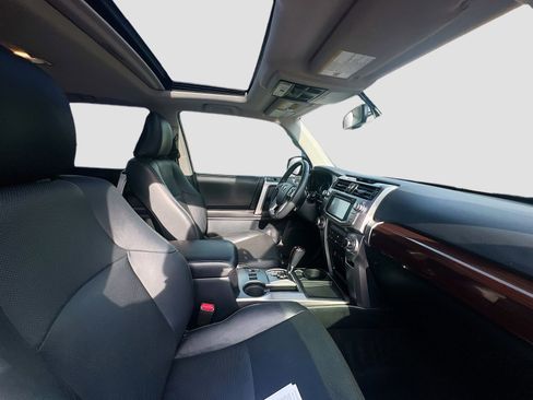 Used 2017 Toyota 4Runner Limited image 30