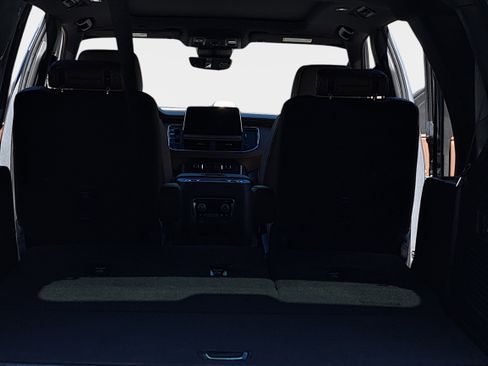 Used 2024 Chevrolet Tahoe High Country image 14