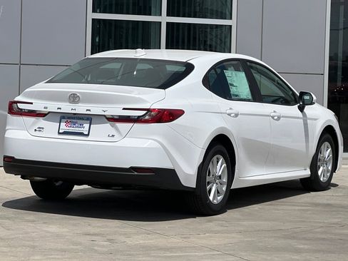 Used 2025 Toyota Camry LE w/ Convenience Package AWD/4WD image 4