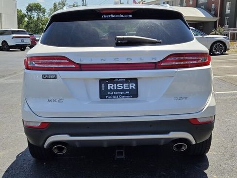 Used 2017 Lincoln MKC Reserve FWD image 4