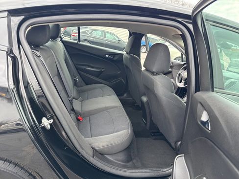 Used 2017 Chevrolet Cruze LS image 11