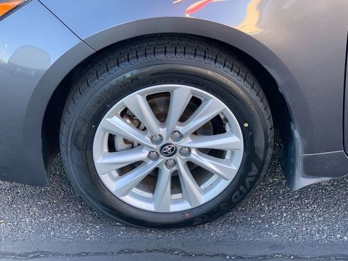 Used 2025 Toyota Corolla SE image 31