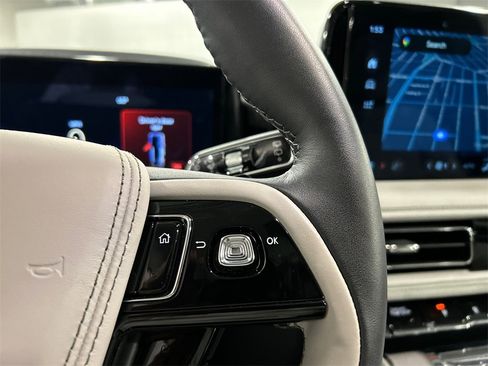 Used 2025 Lincoln Aviator Reserve w/ Illumination Package image 13