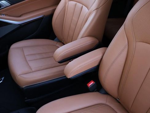 Used 2021 BMW X7 xDrive40i w/ M Sport Package image 69