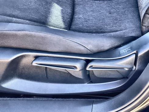 Used 2025 Honda Accord LX image 31