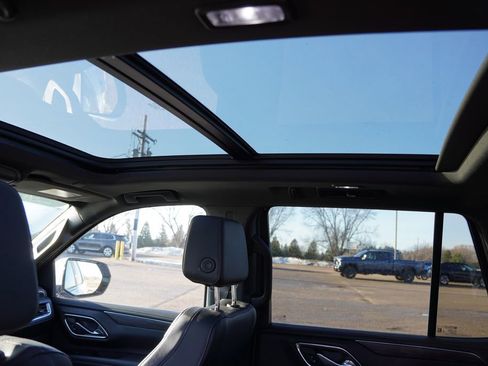 Certified 2024 Chevrolet Tahoe Z71 w/ Luxury Package image 23