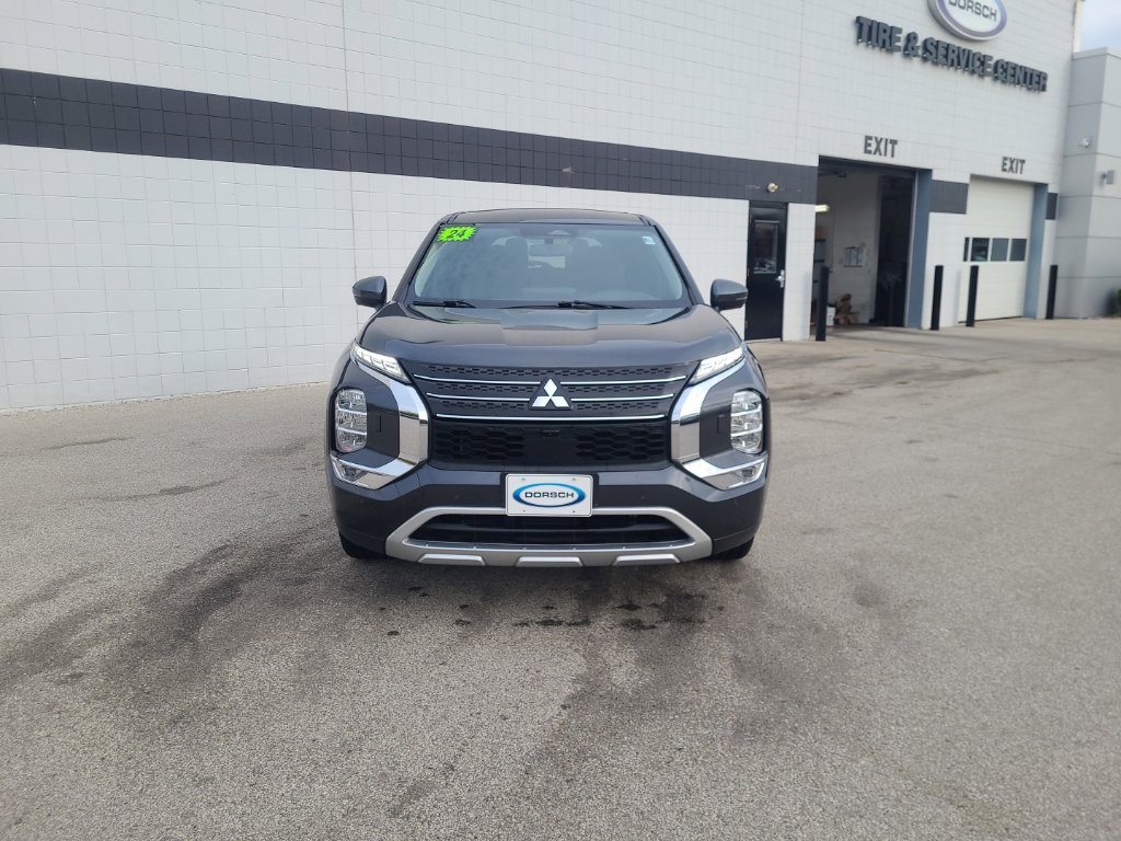 Used 2024 Mitsubishi Outlander SE AWD/4WD image 9